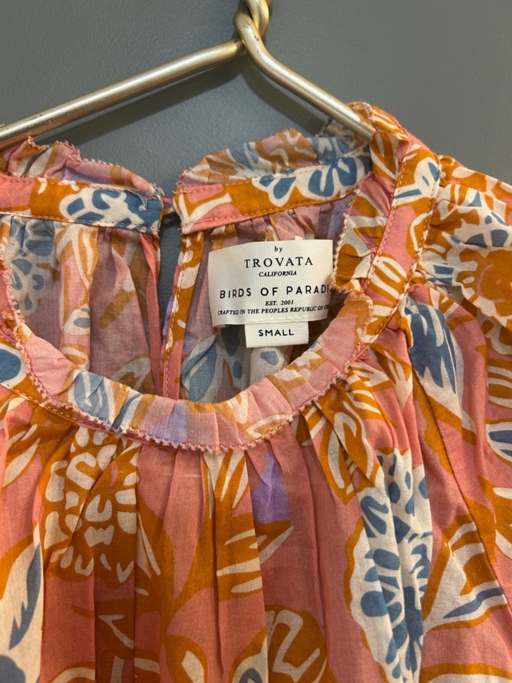 Trovata Birds of Para Pink Floral Puff-Sleeve Blouse with Orange & Blue Accents - Picture 2 of 8
